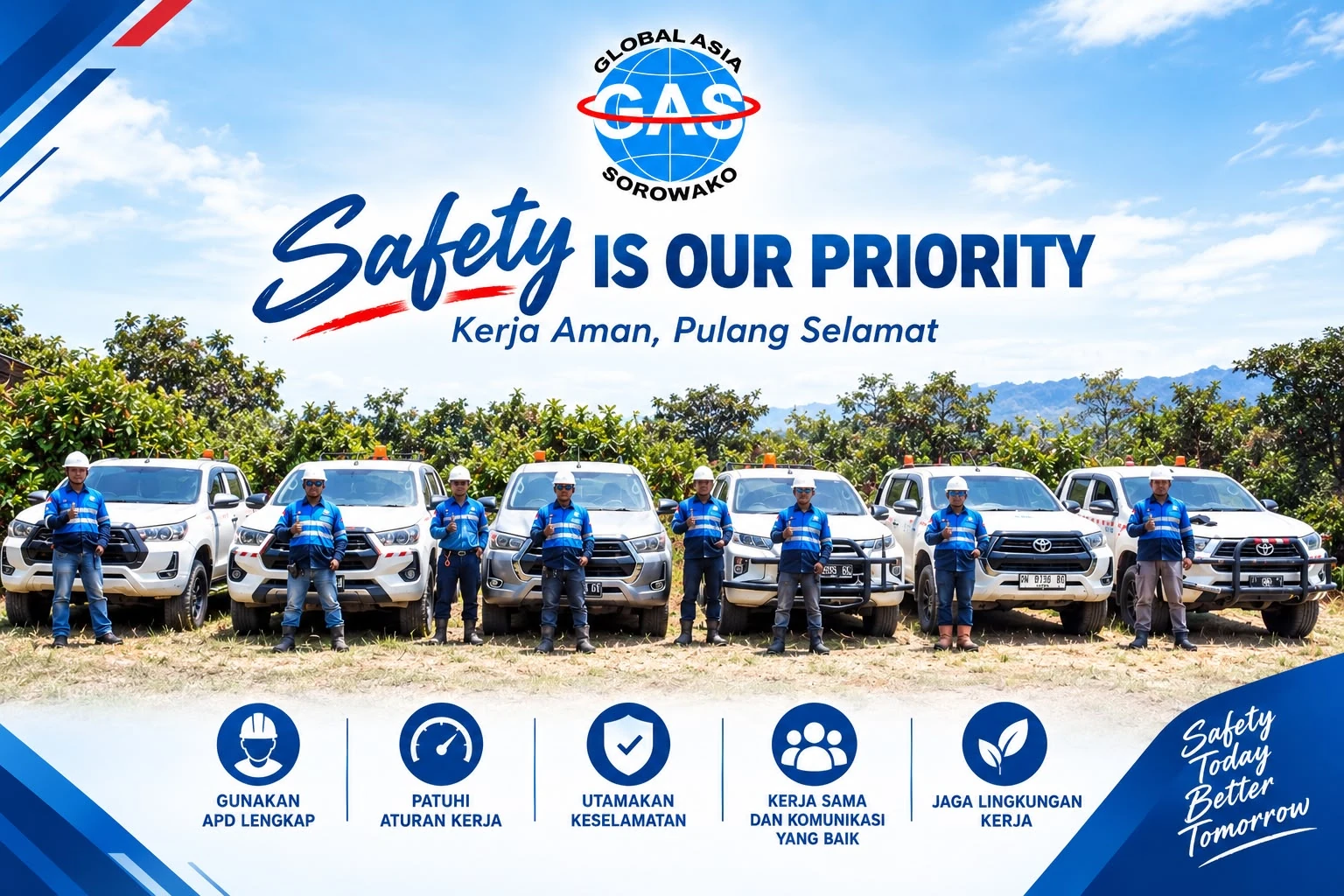 Safety is our priority: tim PT Global Asia Sorowako berdiri di depan unit kendaraan 4x4